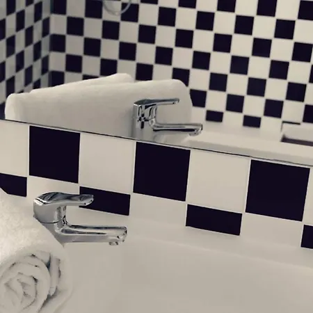 德拉普拉奇乐格兰德酒店 酒店 比斯卡罗斯海滩