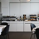 德拉普拉奇乐格兰德酒店 4* 比斯卡罗斯海滩