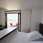 Le Grand De La Hotel 4*