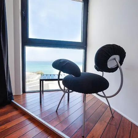 Le Grand De La Hotel 4*