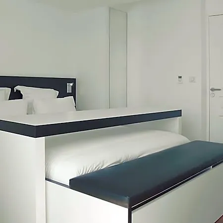 Hotell Le Grand De La 4*