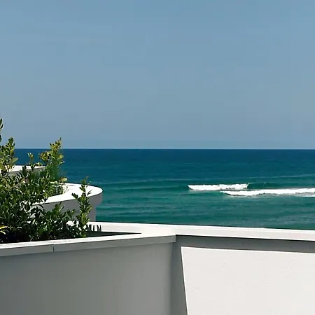 Hotell Le Grand De La 4*