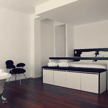 Le Grand De La מלון