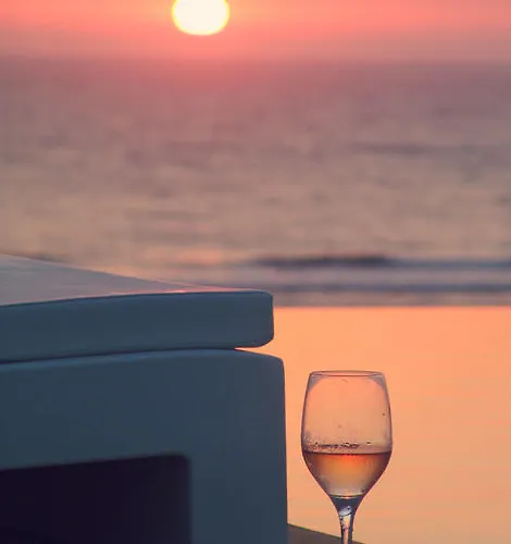 Le Grand De La Hotel