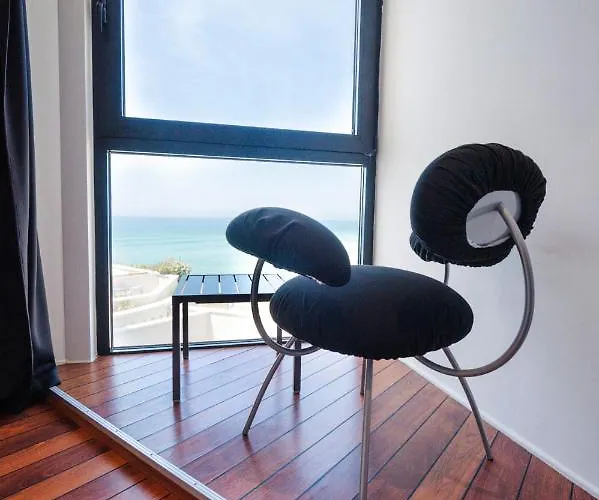 Le Grand De La Hotel 4*