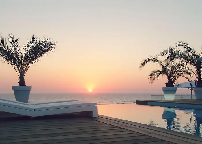 Le Grand De La Hotel