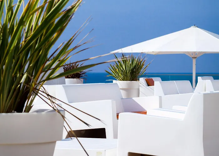 Le Grand De La Hotel 4*